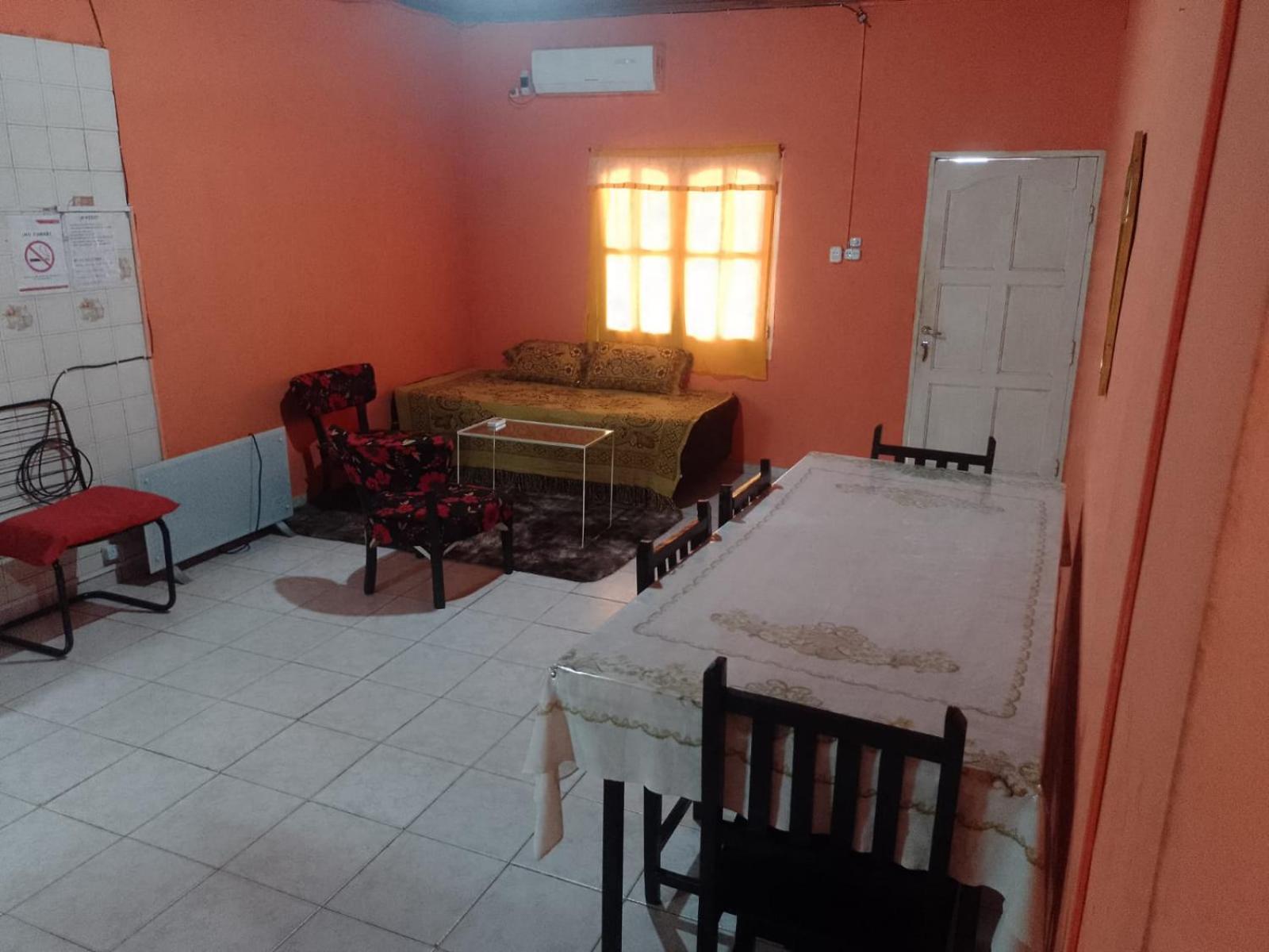 Casa De Huespedes En Posadas Εξωτερικό φωτογραφία